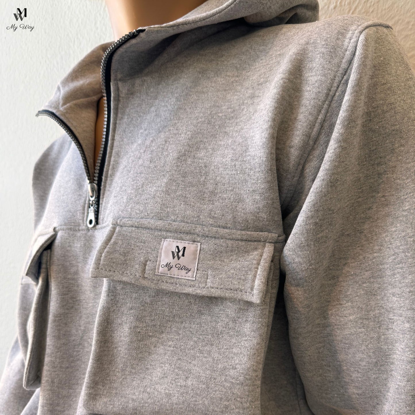 Herren Tracksuit aus Bio-Baumwolle mit Kapuzenpulli, Reißverschluss und vier Taschen, in Grau, Schwarz, Weiß, Royal Blau, Größen S bis XXXXL